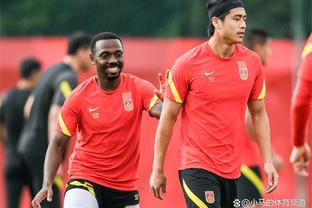 Phóng viên theo đội: Phạm Đức Văn đã khôi phục huấn luyện bóng đá, có thể trở lại sớm vào ngày 5 tháng 1